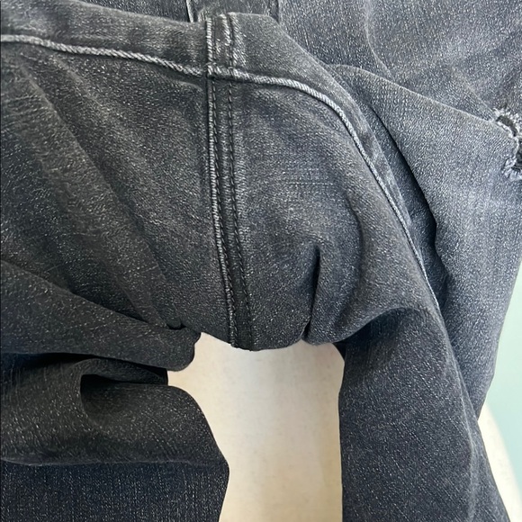 American Eagle Distressed Black Women's Jeans - The Dream Jean - Picture 3 of 7